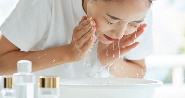 洗顔のイメージ