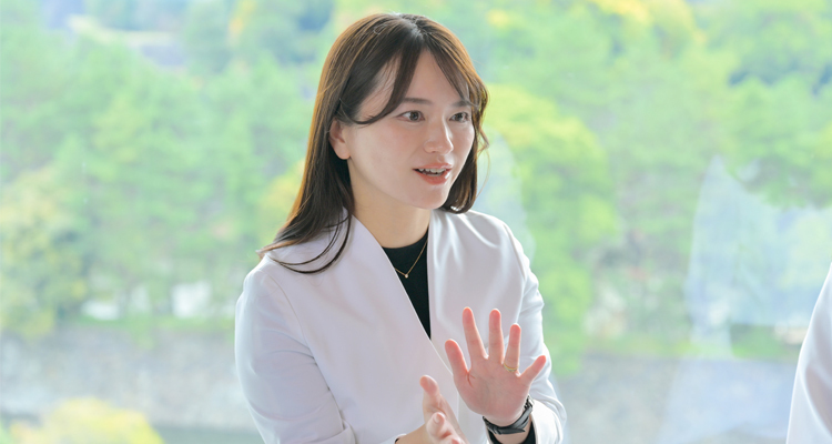 村西先生は「患者さんご自身のよさを活かしたまま、キレイになっていただくこと」を大切にしている