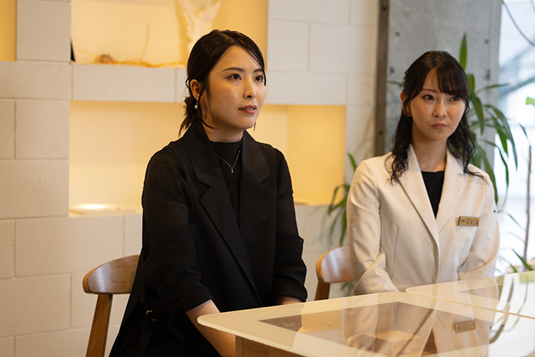 カウンセリングでは悩みをしっかり伝えることが大切と語る光井先生と仲さん